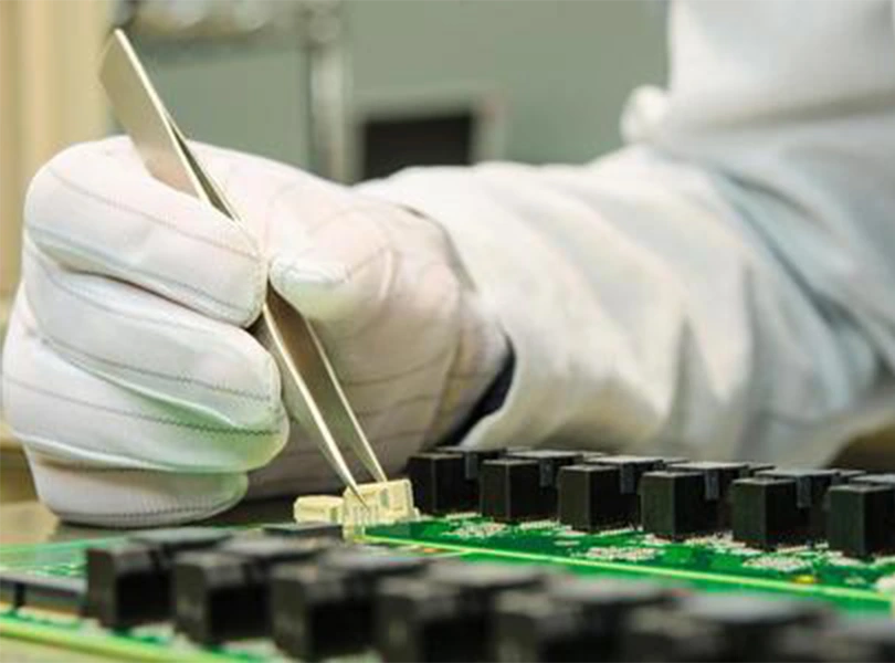 Waarom is de ESD Tweezer belangrijk op het gebied van elektronische experimenten?